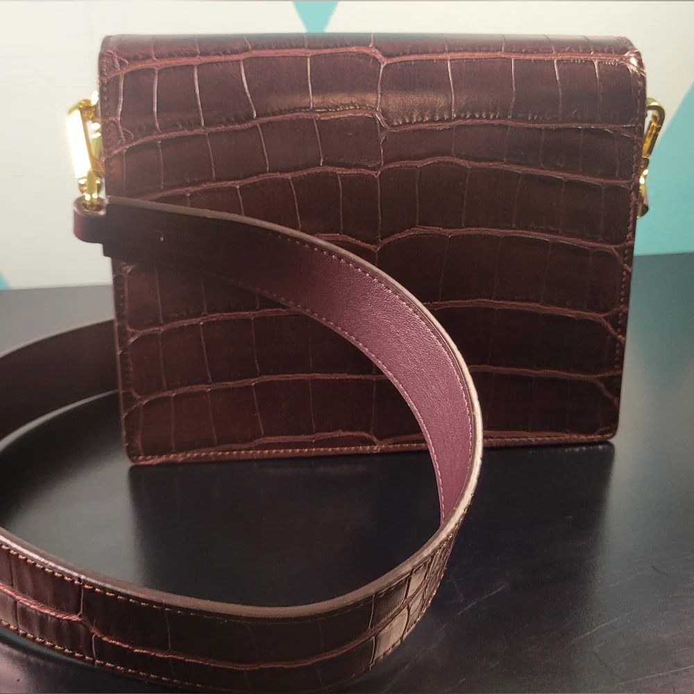 JW PEI Crocodile Embossed Dark Purple/Mauve Crossbody Bag - Picture 3 of 6